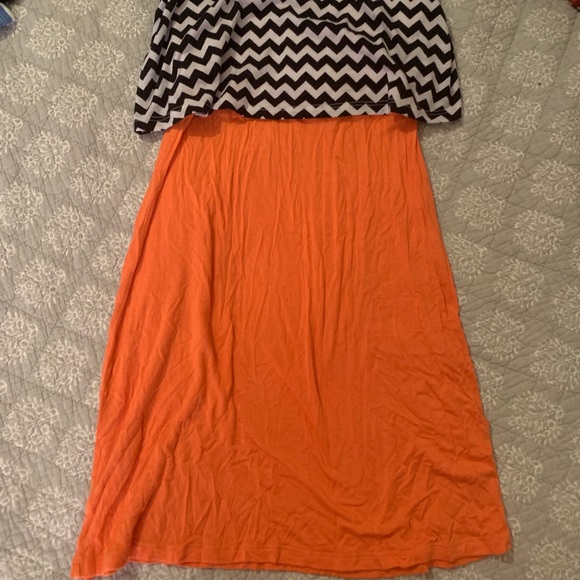 Dress - Picture 2 of 2